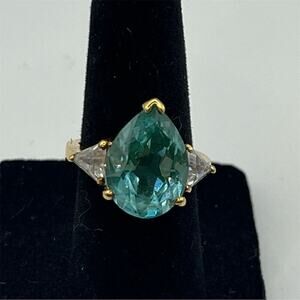 Stunning Pear Cut Ceylon Green Spinel  & Diamond Ring in 14k gold over 925